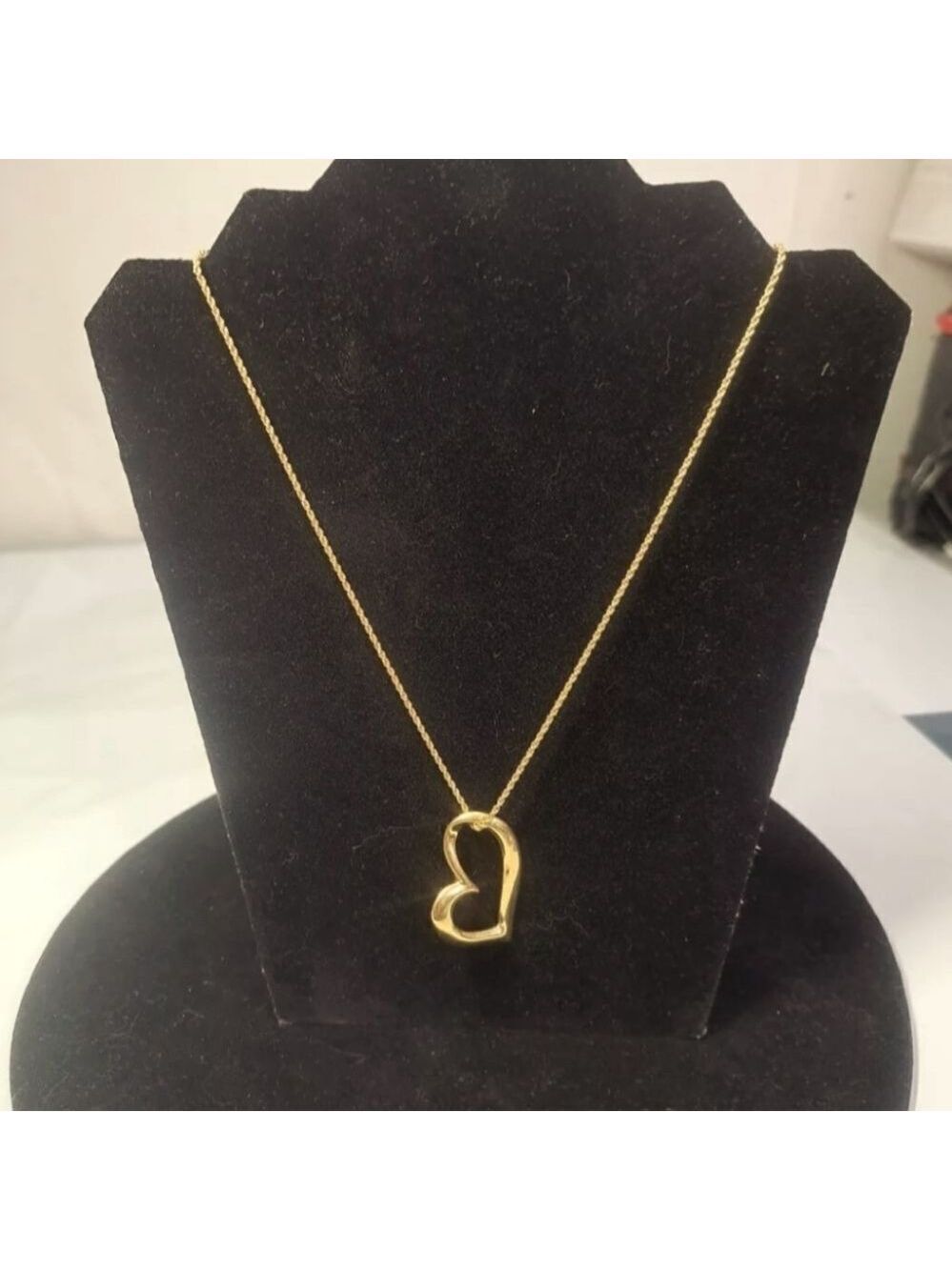NAPIER Open Heart Pendant Gold Tone Metal Necklace Modern Design 24 In.